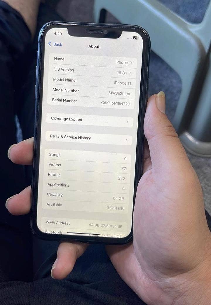 Apple iPhone 11 4