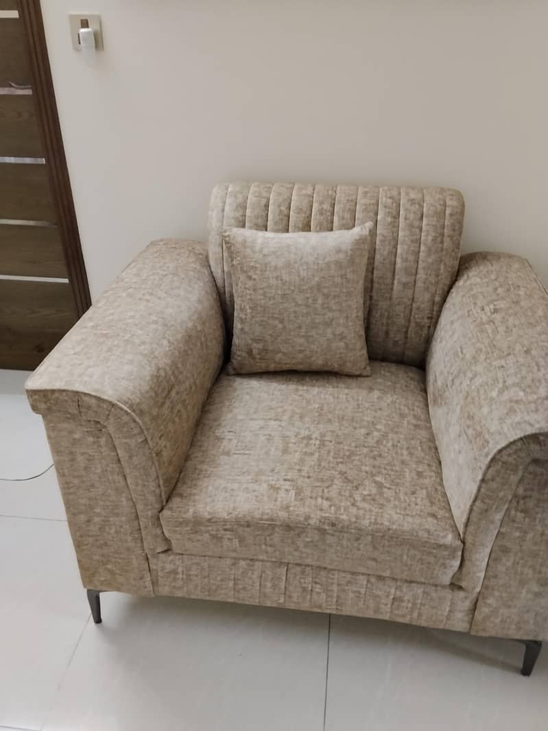 brand new sofas 0