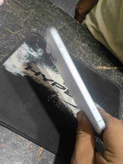 Apple iPhone 15