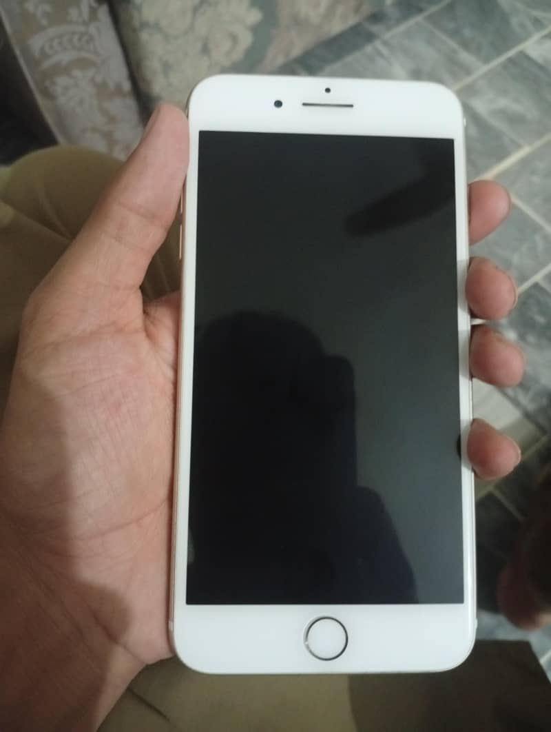 Apple iPhone 7 Plus 3