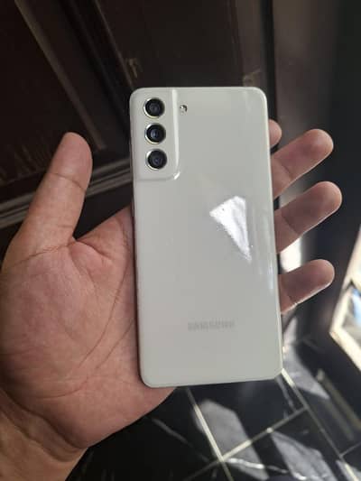 Samsung Galaxy S21 FE 5G | 8 128GB | PTA Approved | Complete Box | New