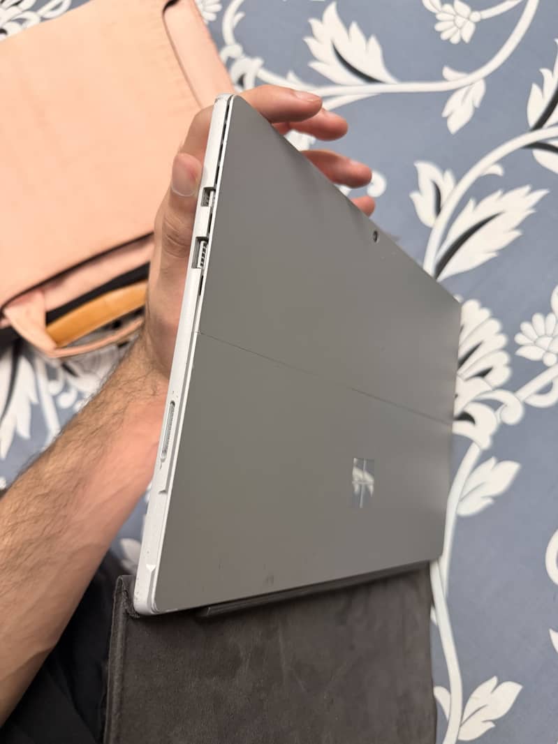 SurfacePro 5 5