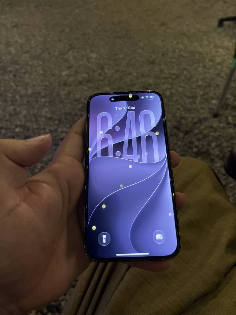 Apple iPhone 14 Pro 1