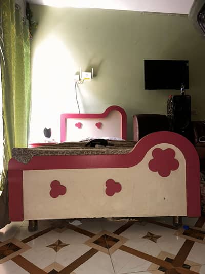 Single bed with side table with matress used just 6 month  used