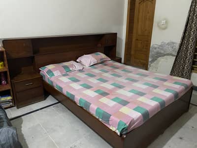 WOODEN BED FOR SALE