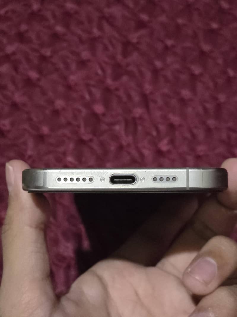 Iphone 15 pro max 2