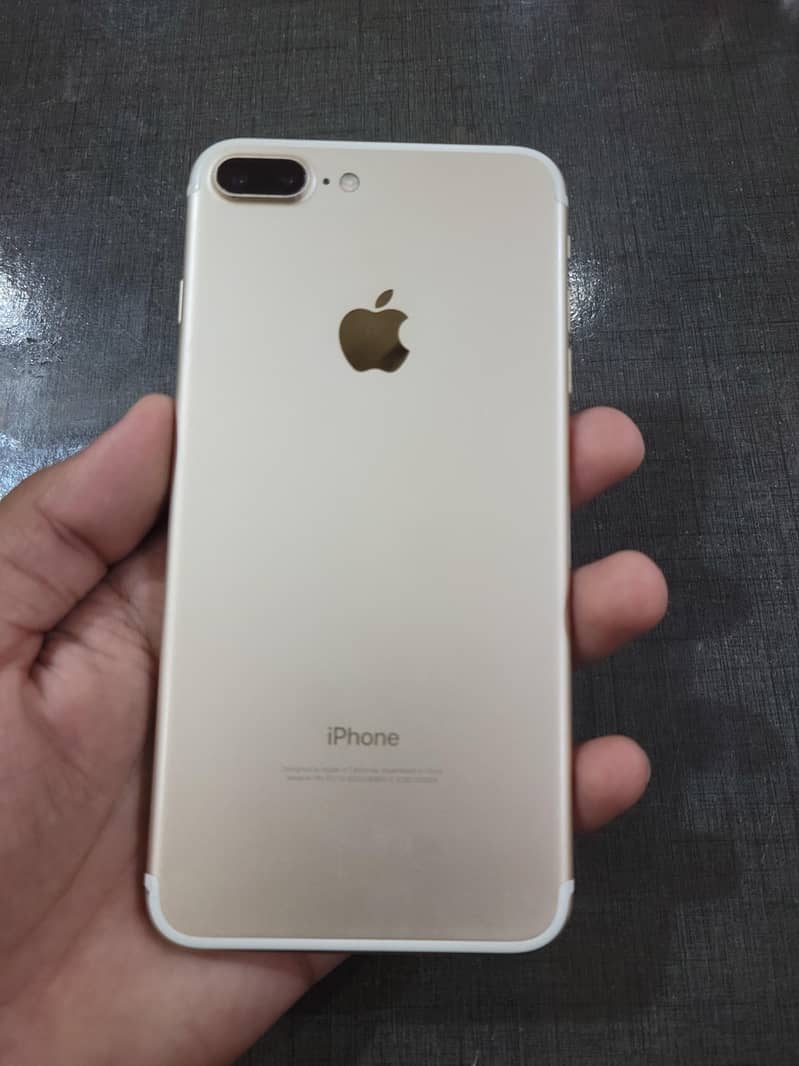 Apple iPhone 7 Plus 1