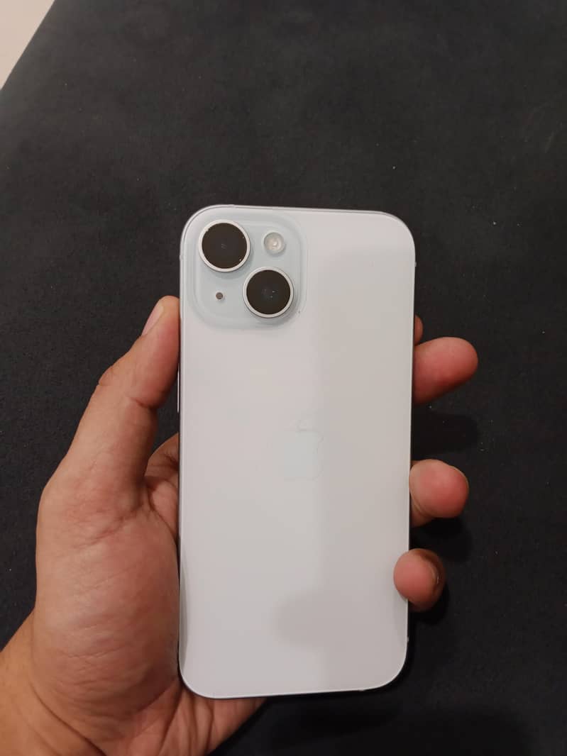 Apple iPhone 15 2