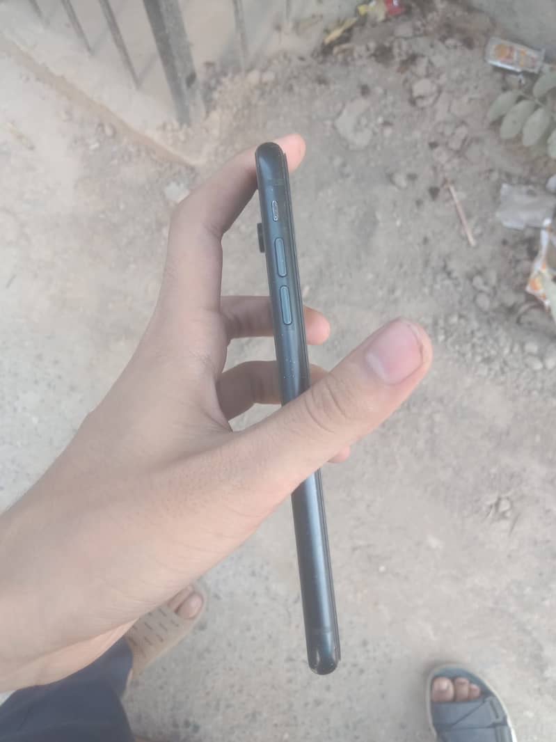 Apple iPhone XR 2