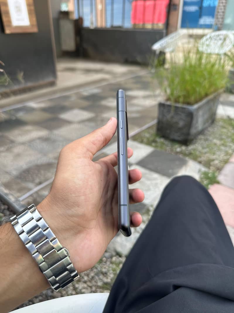 Google Pixel 7a 5