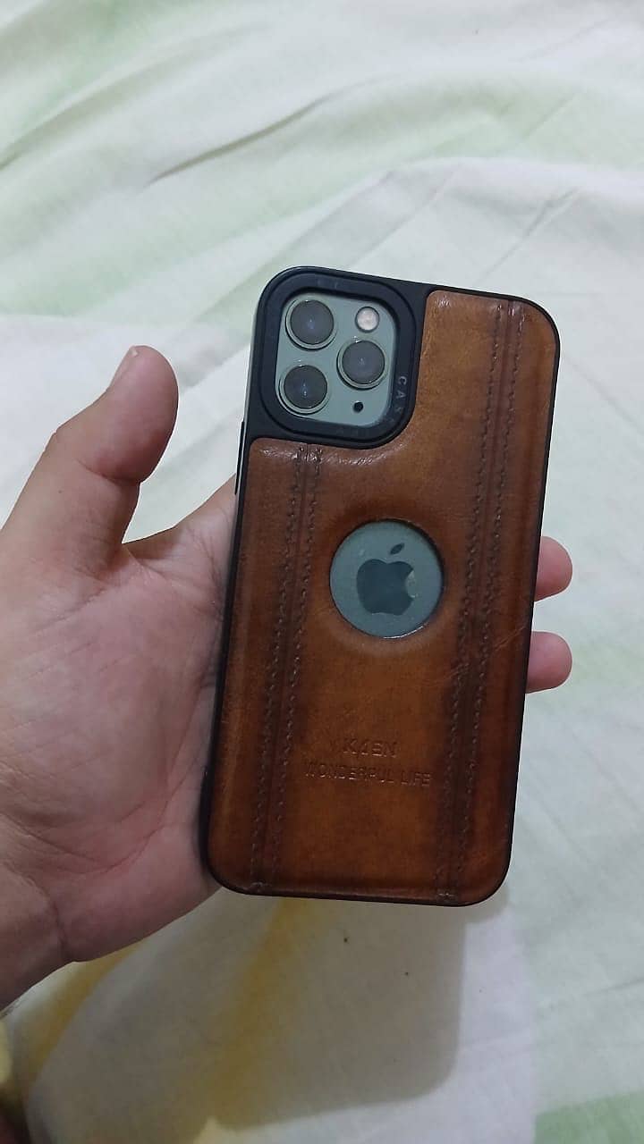 Apple iPhone 11 Pro 1