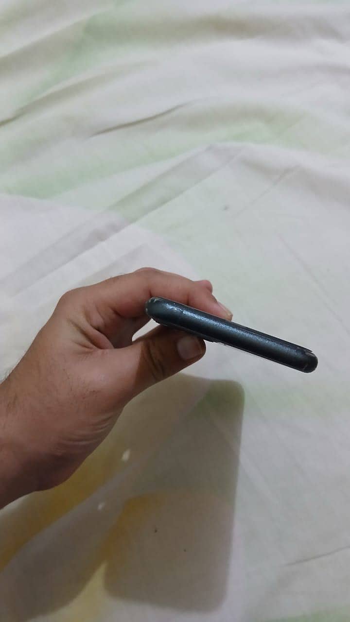 Apple iPhone 11 Pro 5