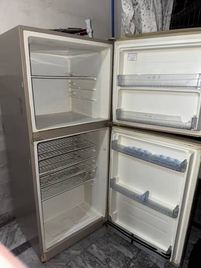 Haier fridge 100% working for sale