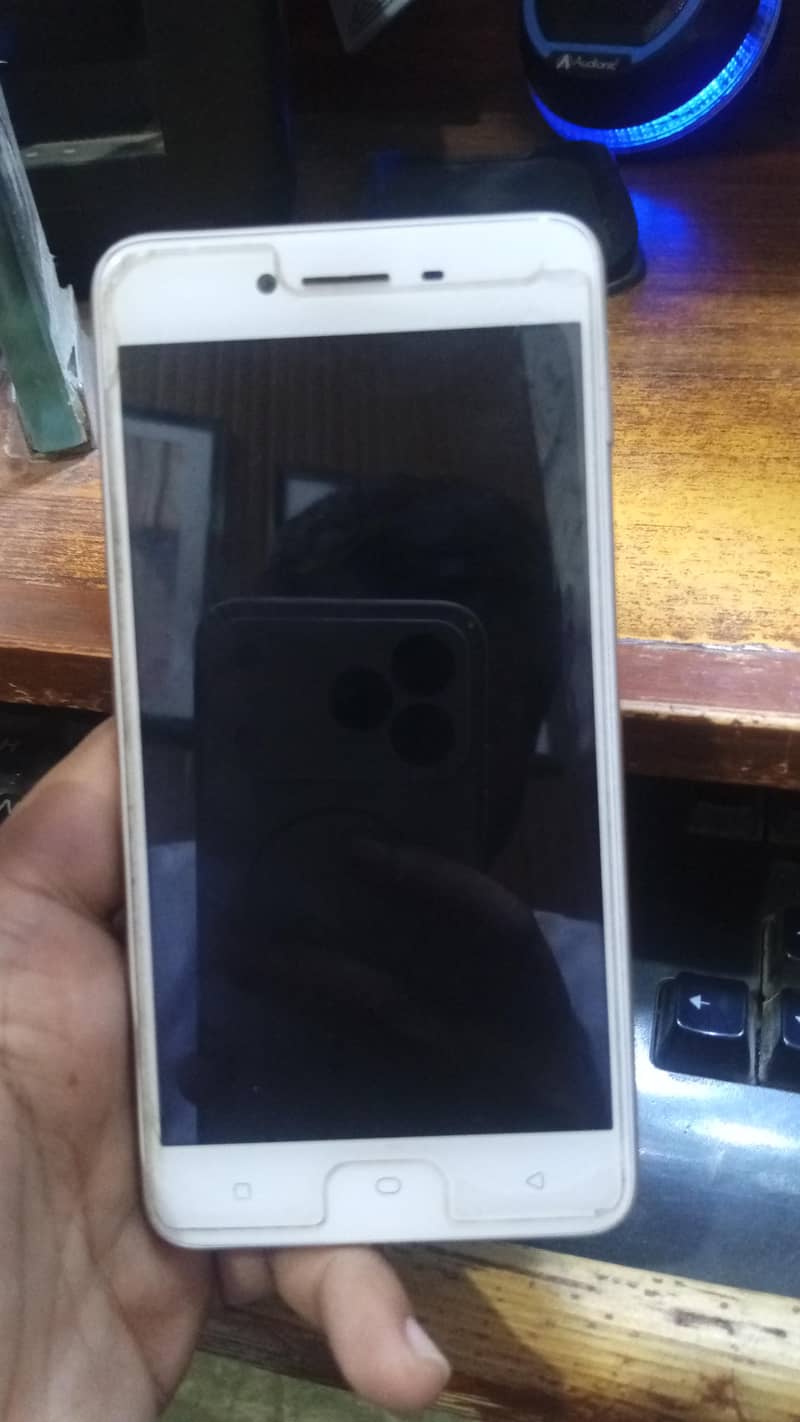 OPPO A37 1