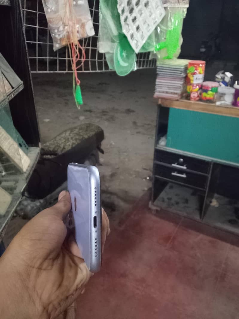Apple iPhone 11 2