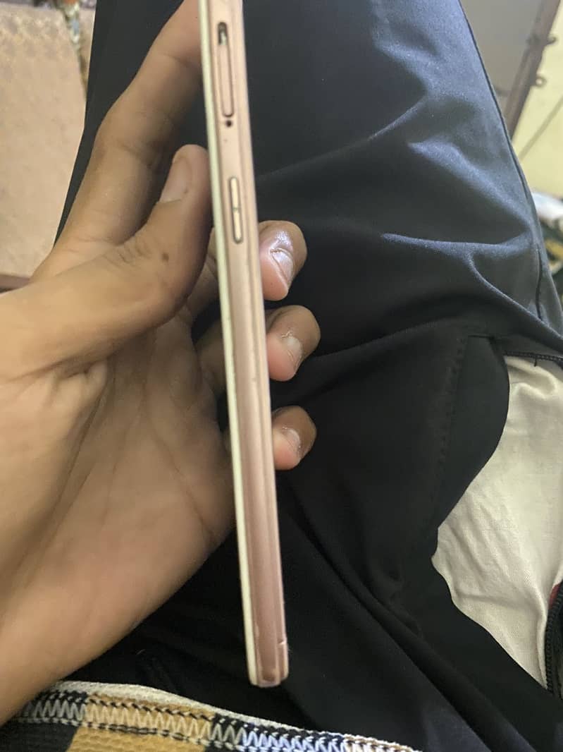 OPPO A57 3