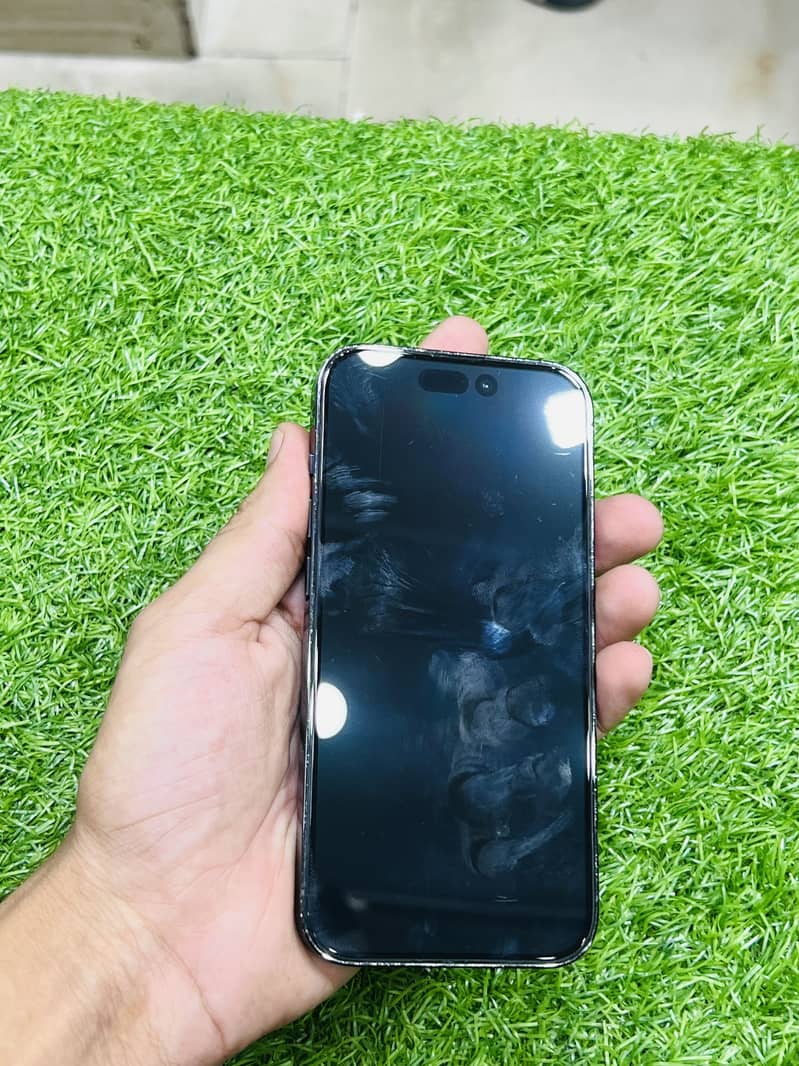 Apple iPhone 14 Pro 4