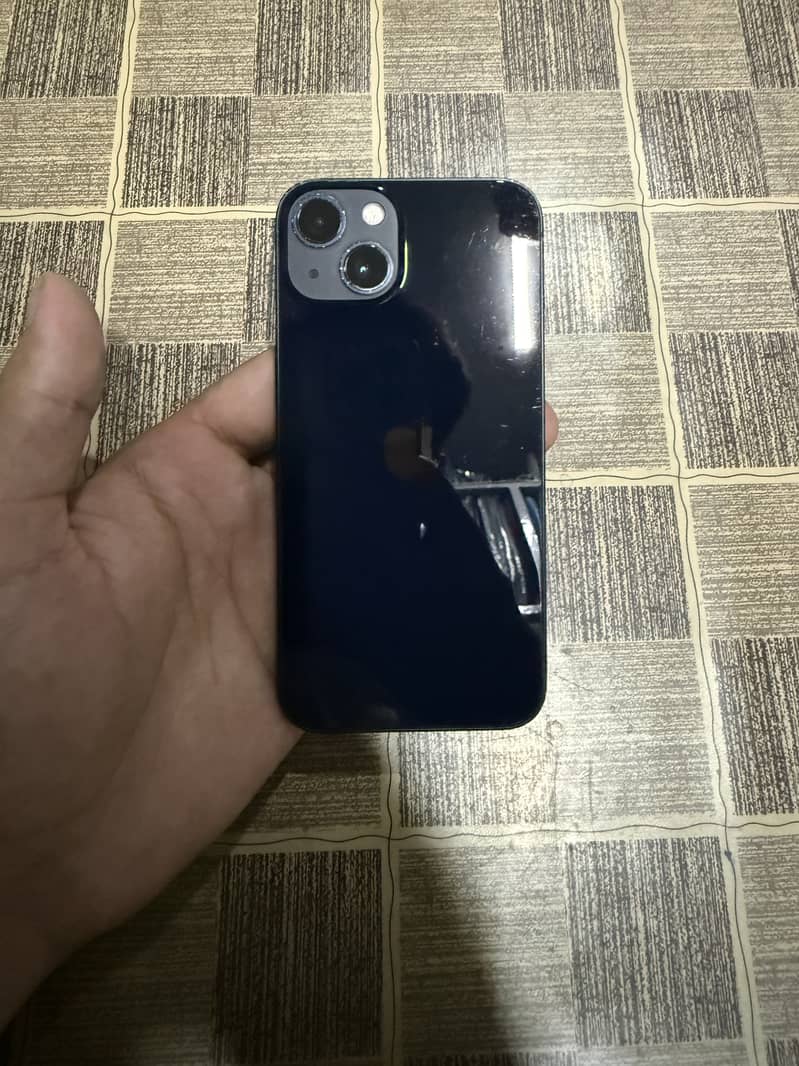 Apple iPhone 13 5