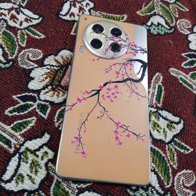 Tecno CAMON 30