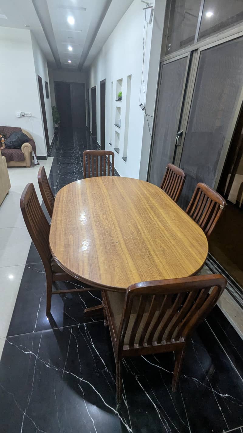 Dining Table 0