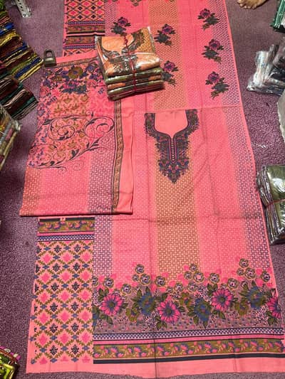 ladies best linen sout low price best quality 2 pice and 3 piece