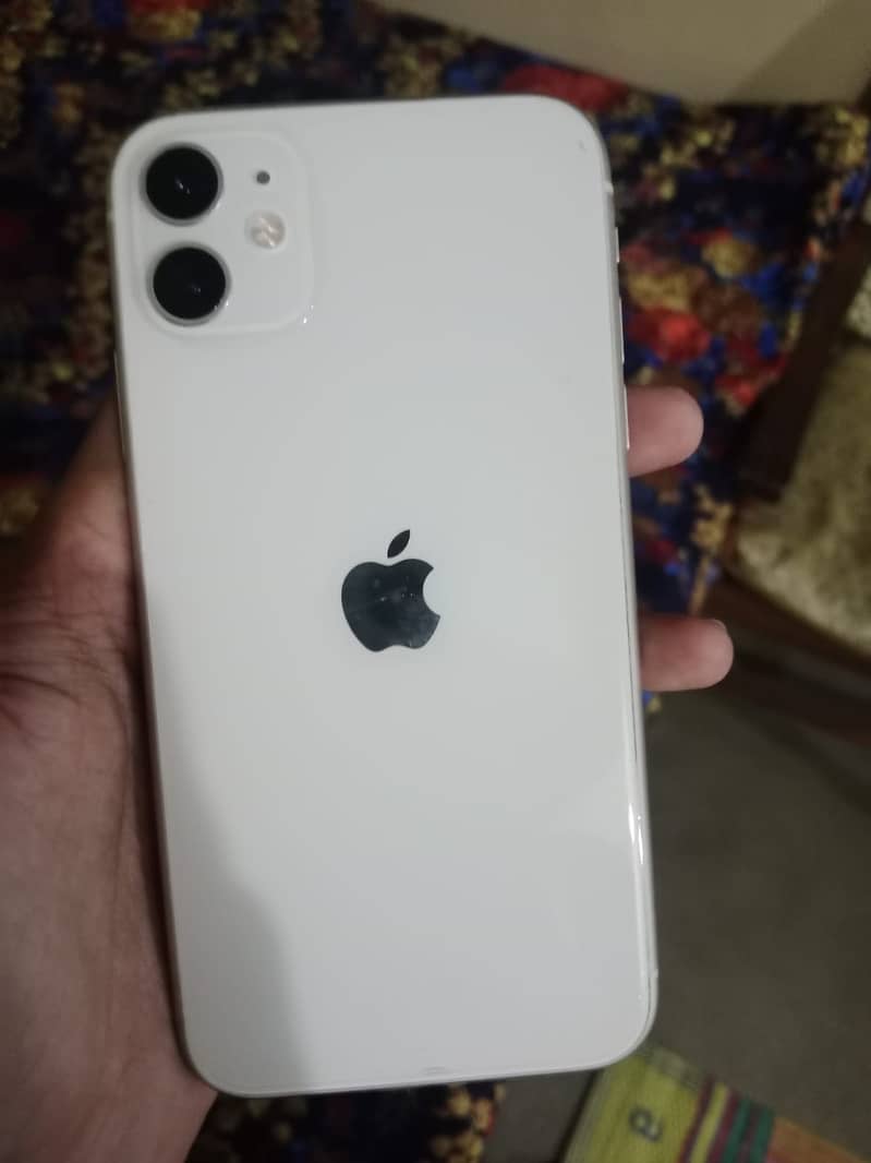 Apple iPhone 11 0