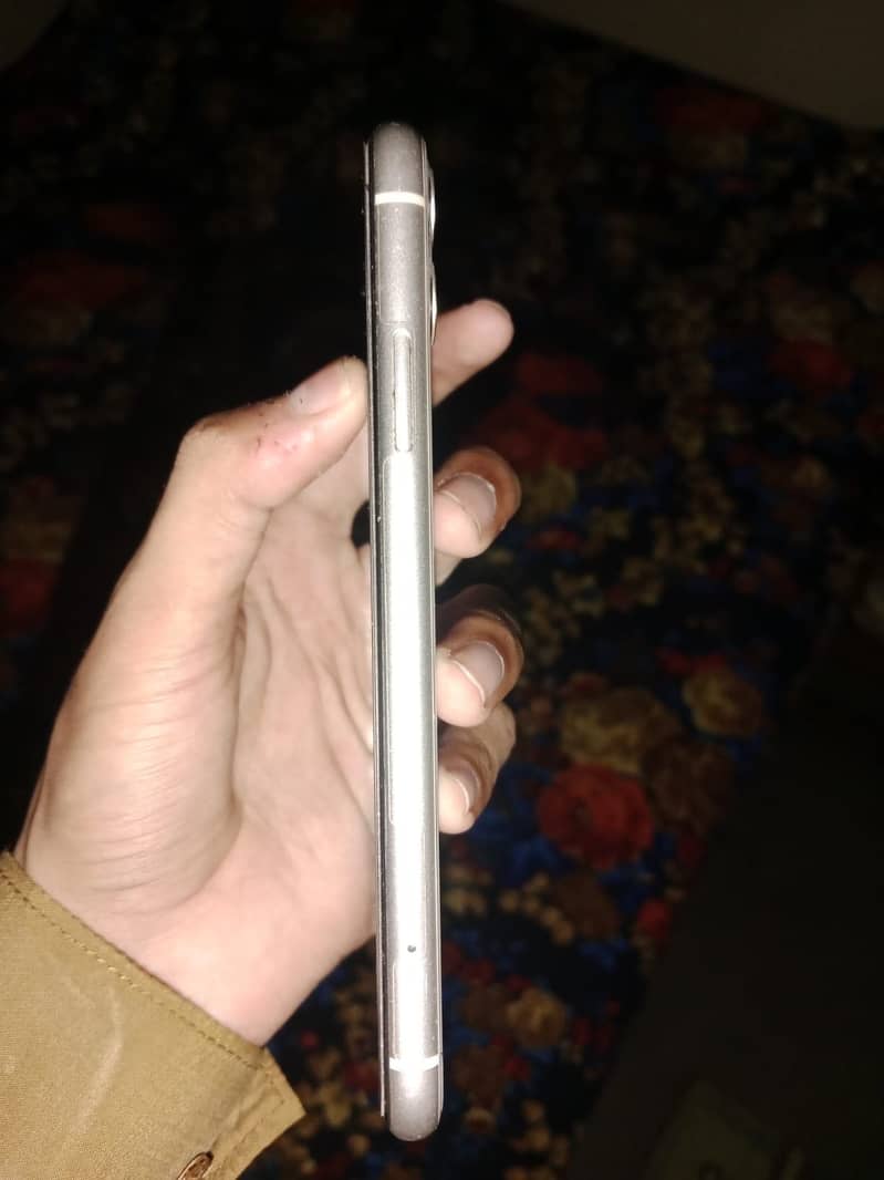 Apple iPhone 11 2