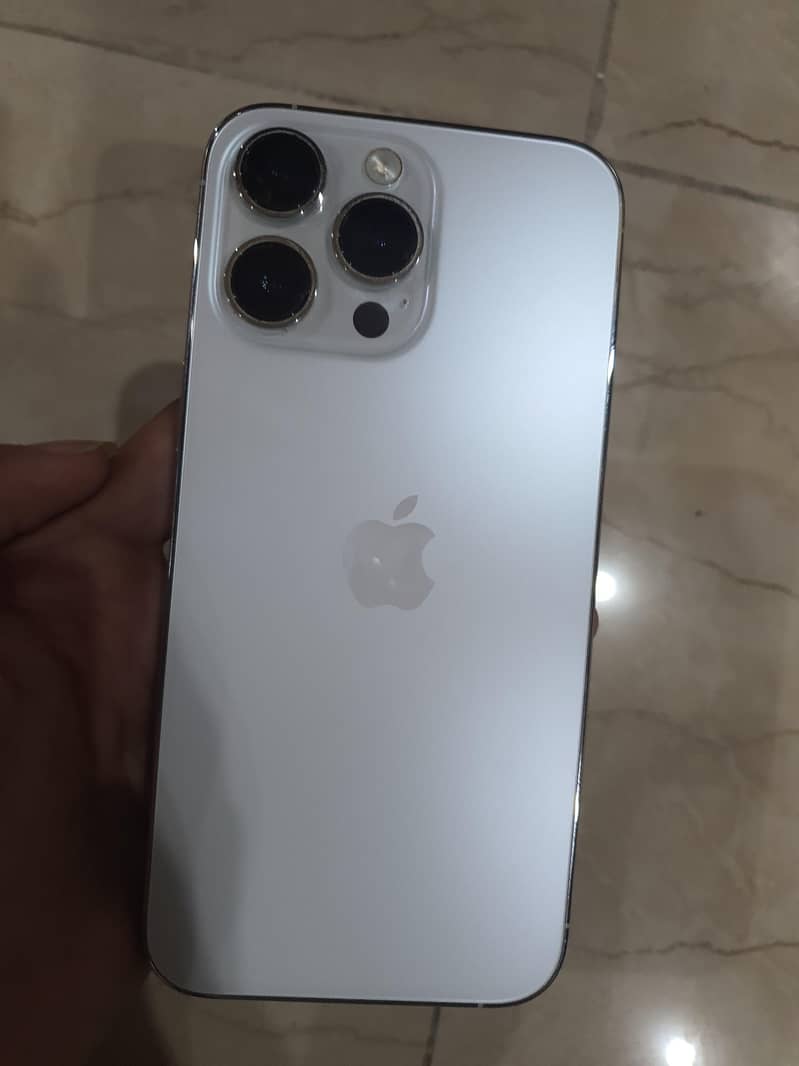 Apple iPhone 14 Pro Max 7