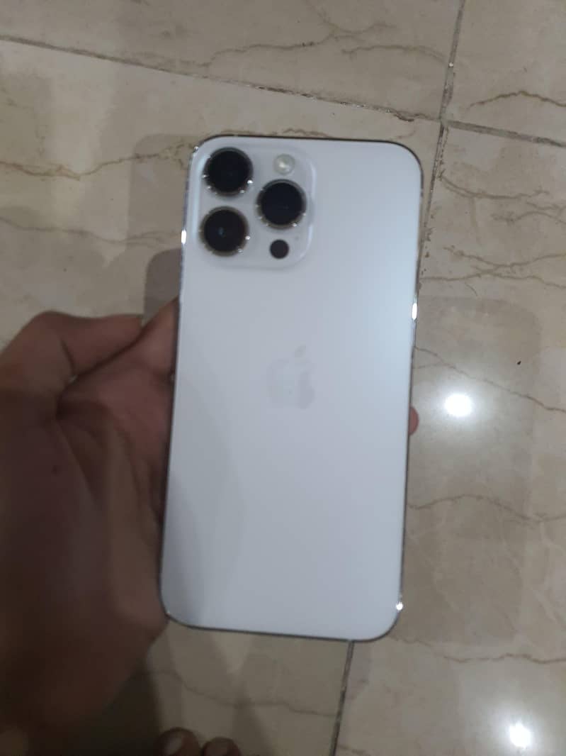 Apple iPhone 14 Pro Max 8