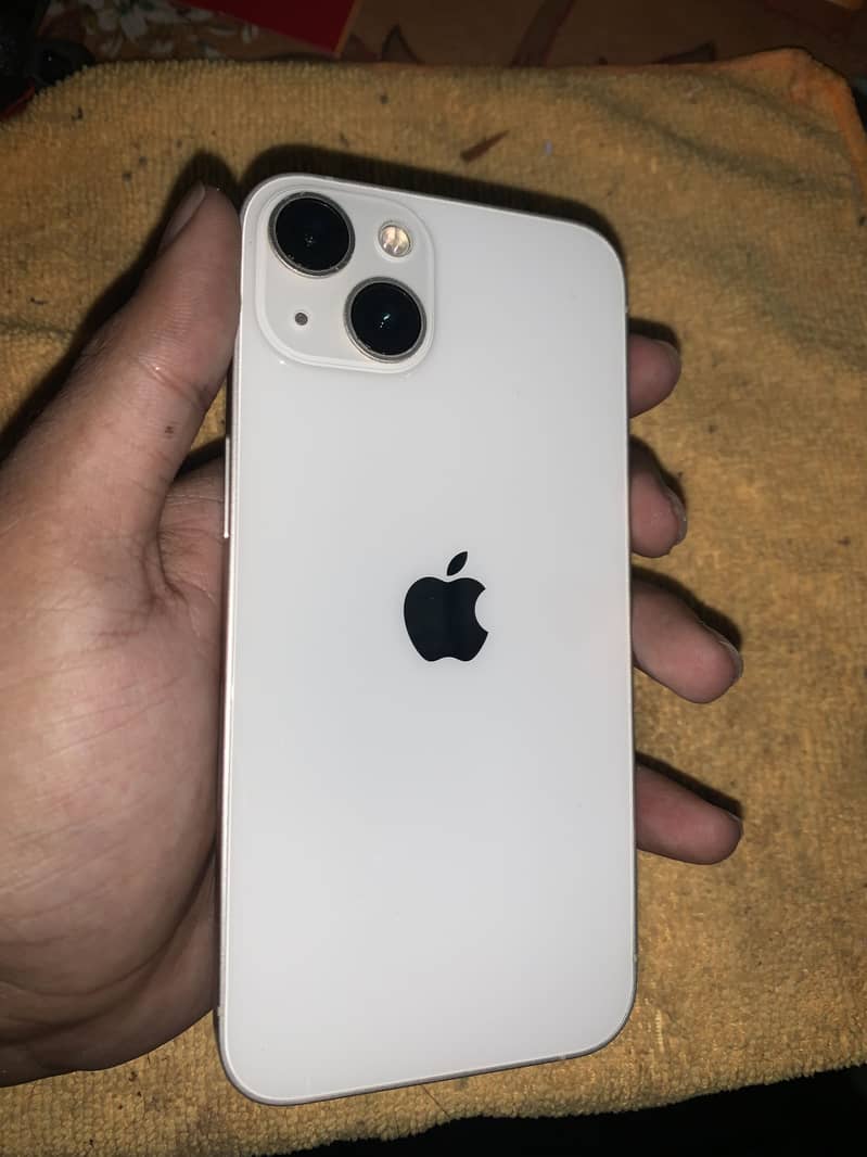 Apple iPhone 13 0