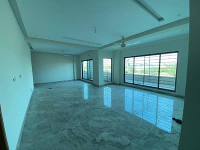Brand New Luxury 12 Marla 9th Floor Apartment For Sale Askari 12 (Greens)