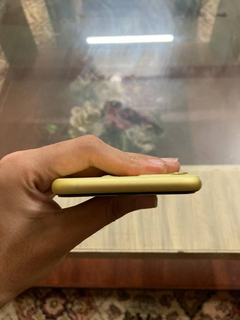 Apple iPhone 11 5