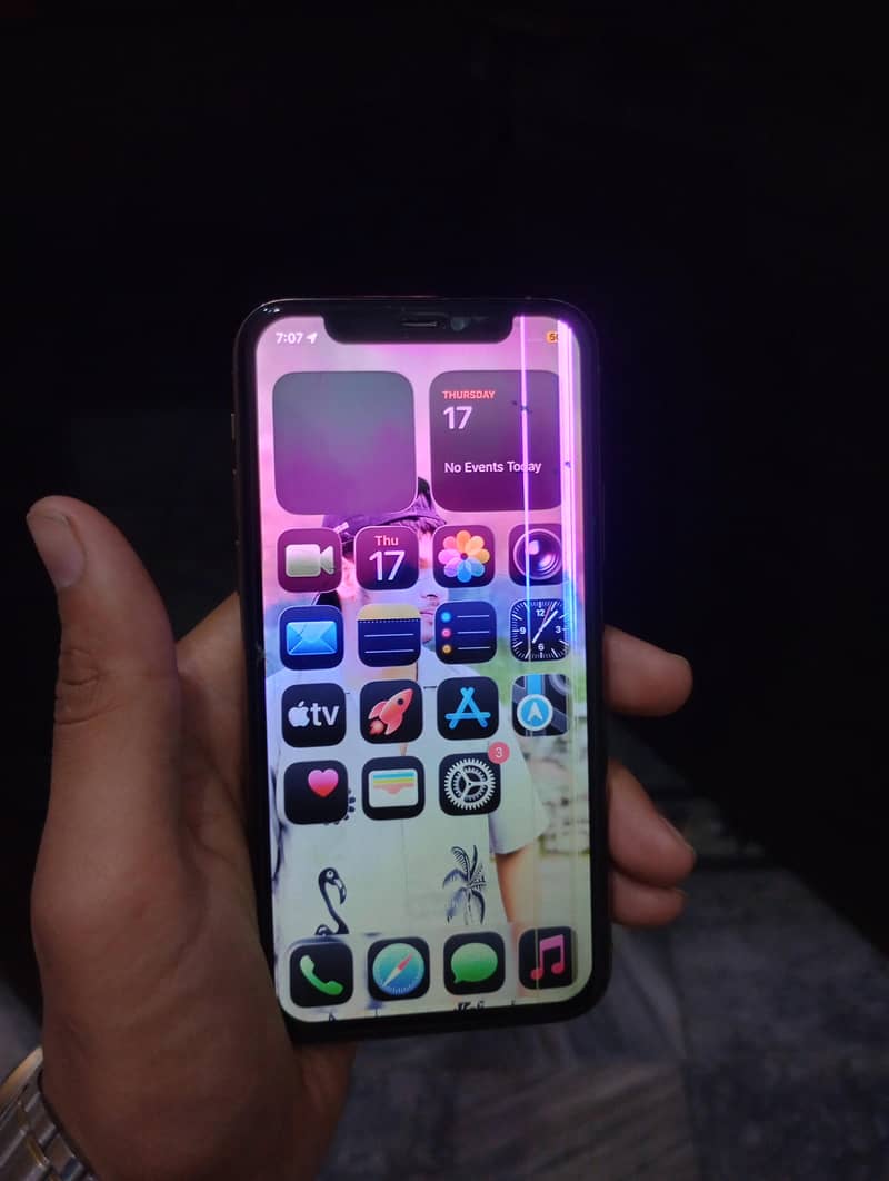 Apple iPhone 11 Pro 1