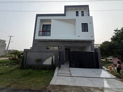 6 Marla Modern Elevation House Available For Sale On Main Boulevard.