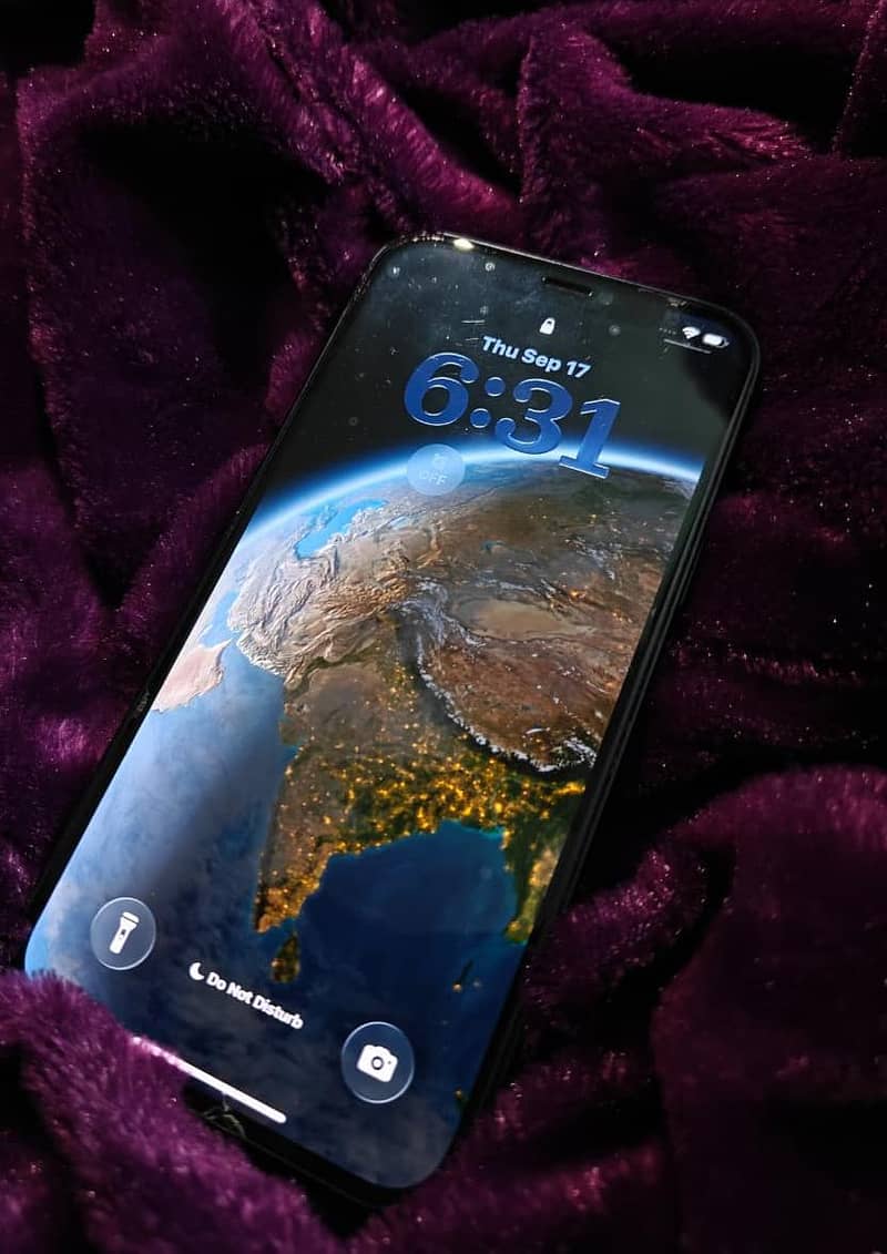 Apple iPhone 12 1