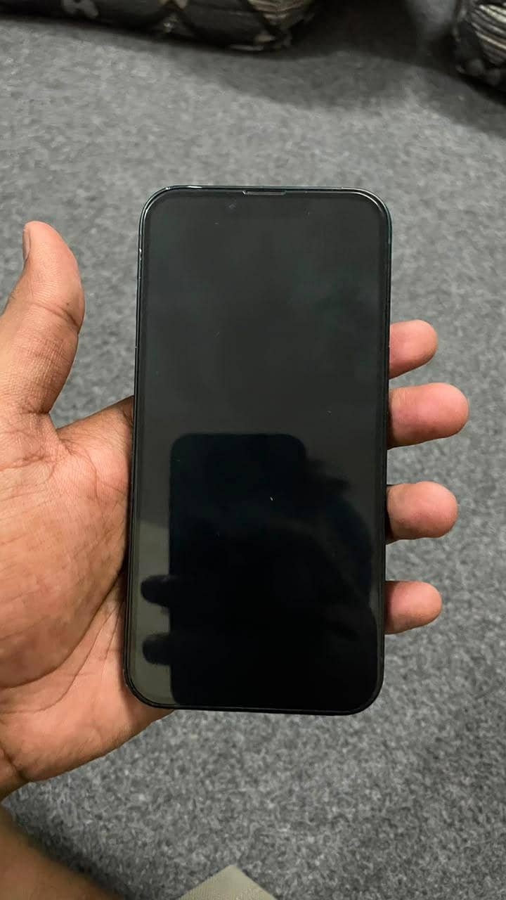 Apple iPhone 14 3