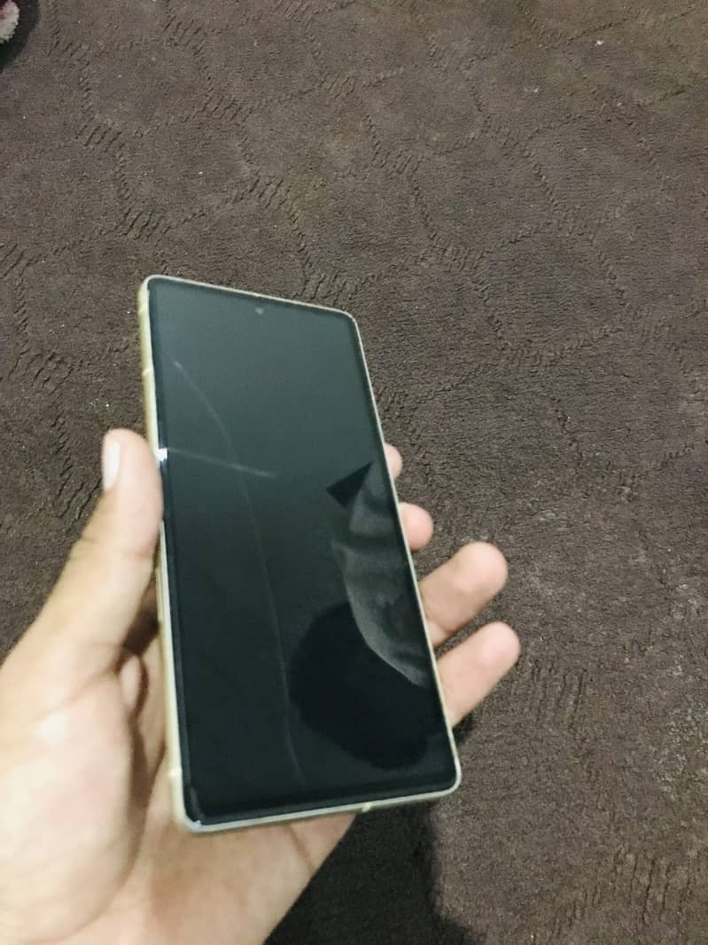 Google Pixel 7 4