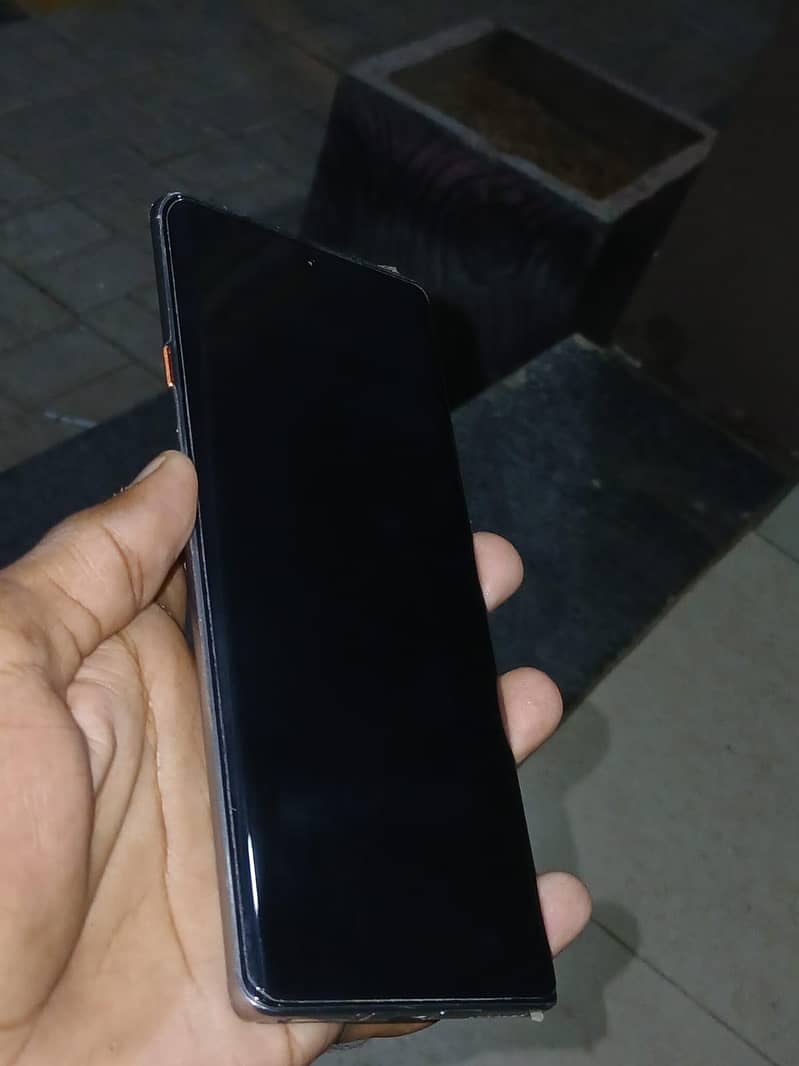 Tecno CAMON 40 Pro 7