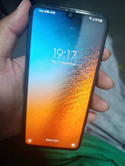 Samsung Mobile A70