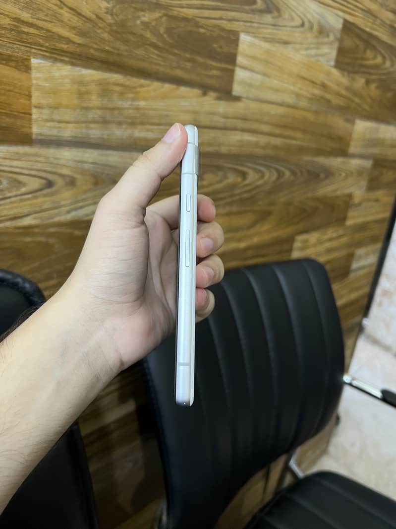 Google Pixel 7a 1