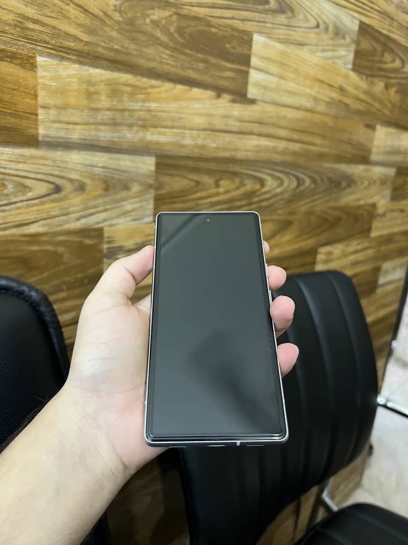 Google Pixel 7a 3