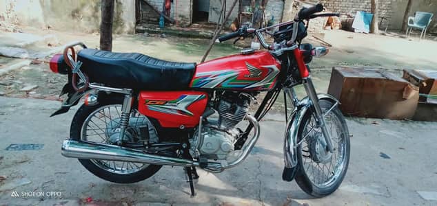Honda CG125 Red colour