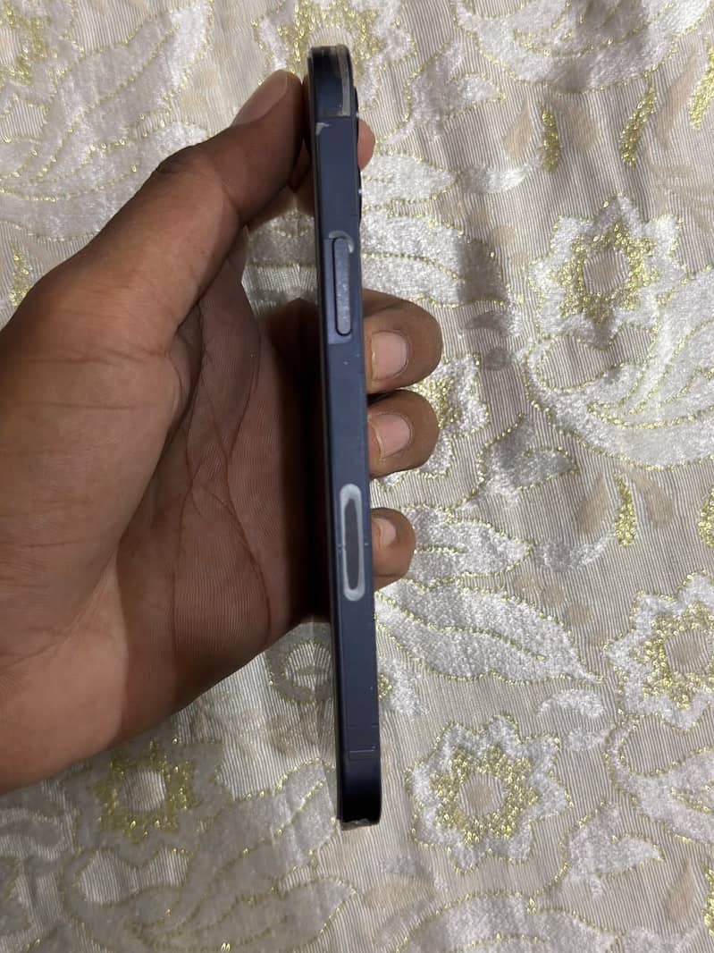 Apple iPhone 12 8