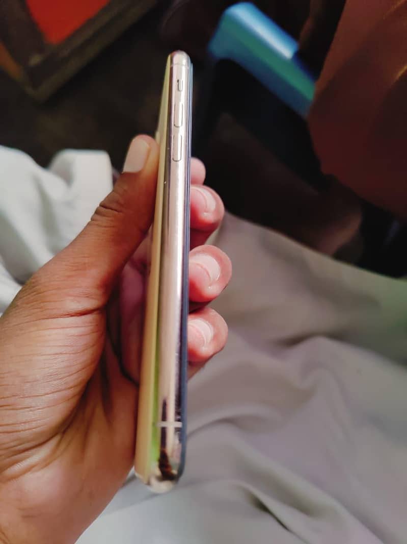 iPhone 11 pro 3