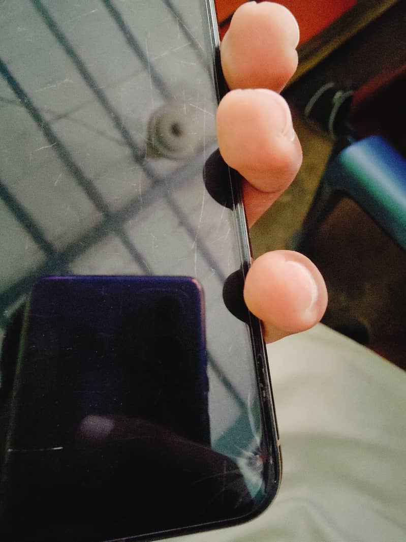 iPhone 11 pro 9