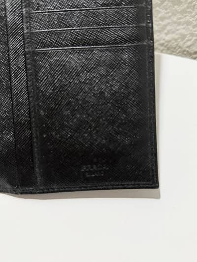 Prada orignall  wallet for sale