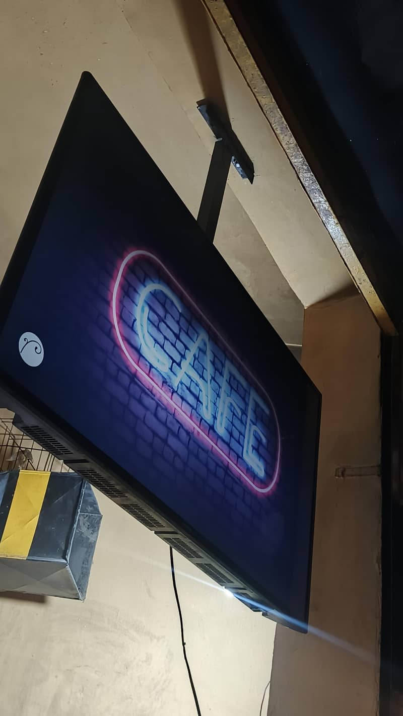 Samsung  Android LED 1
