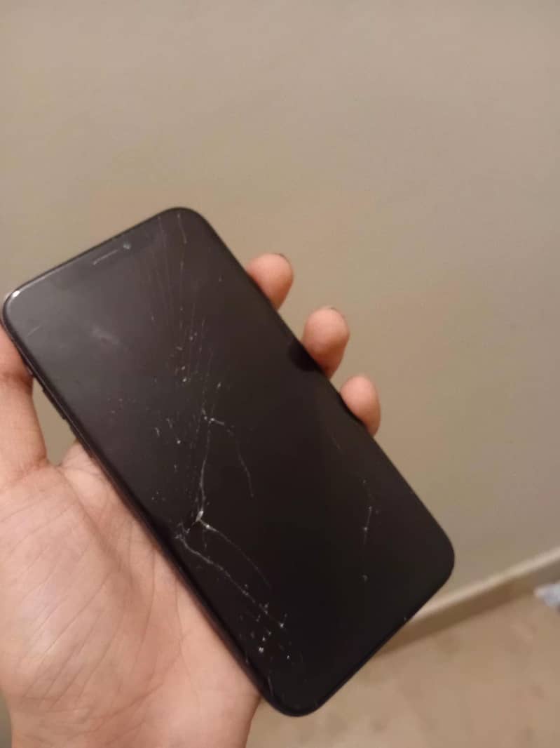 Apple iPhone X read description 3