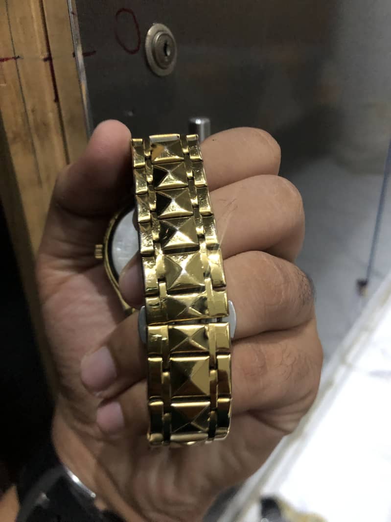 Binbond watch 0