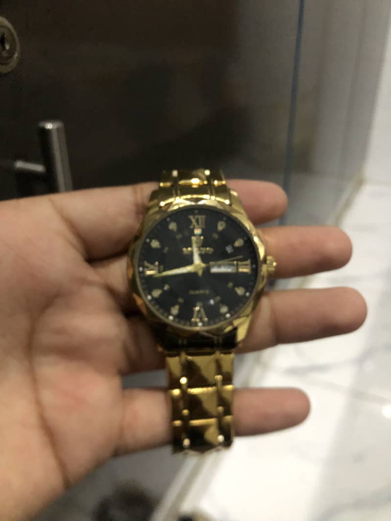 Binbond watch 1